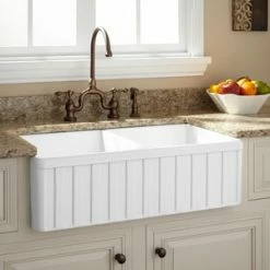 Promo 🎁 Signature Hardware Oldham 33-1/4 x 18-1/4 in. Fireclay Double Bowl Farmhouse Kitchen Sink in White ⌛